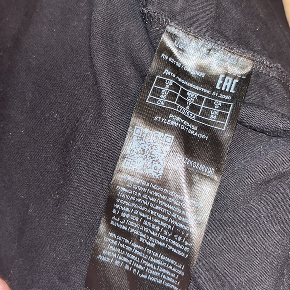 GUESS x Friends With You Black Crew Neck Long-Sleeve Tee T-shirt Size Small - Picture 6 of 7